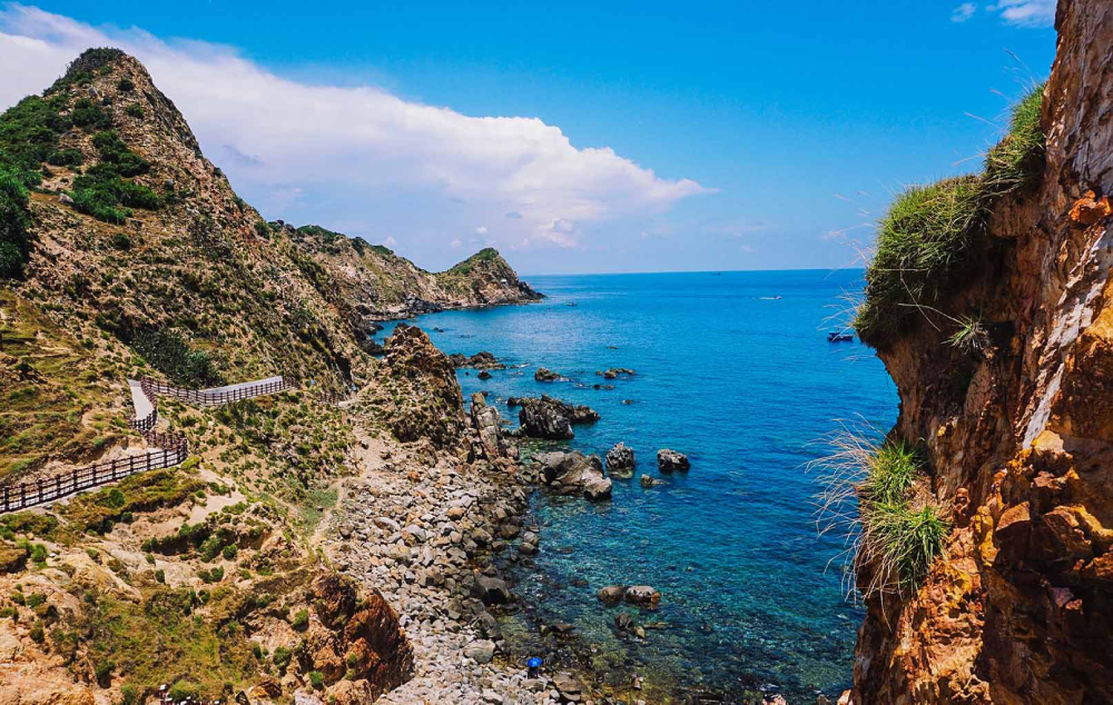 Những địa điểm du lịch nổi tiếng ở Việt Nam