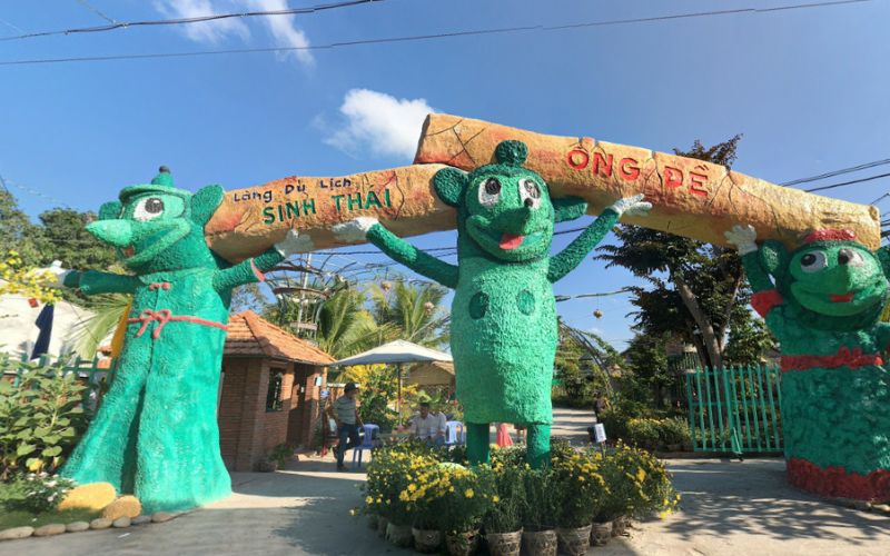 Làng du lịch sinh thái Ông Đề