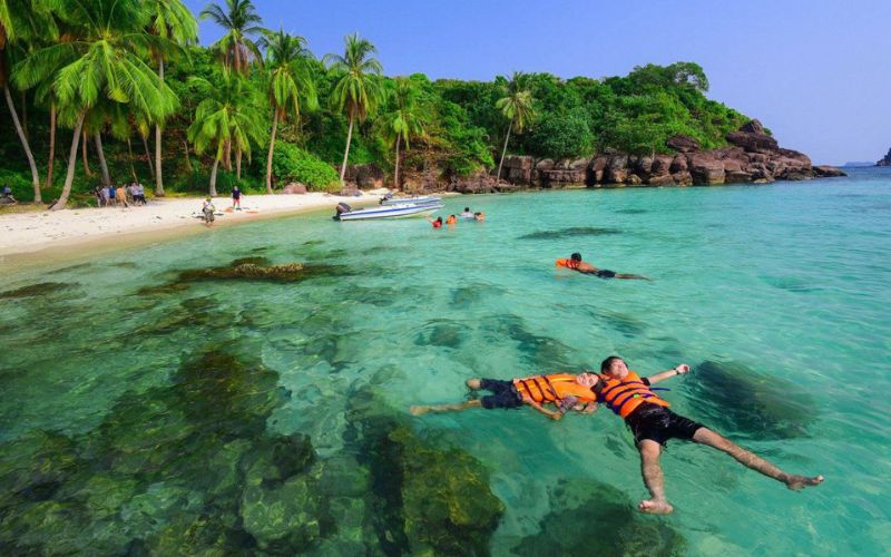 Đến với Phú Quốc, bạn sẽ được khám phá các bãi biển đẹp