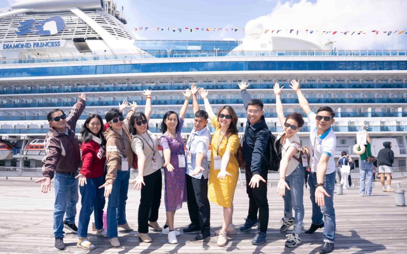 Lựa chọn trang phục phù hợp khi đi du thuyền