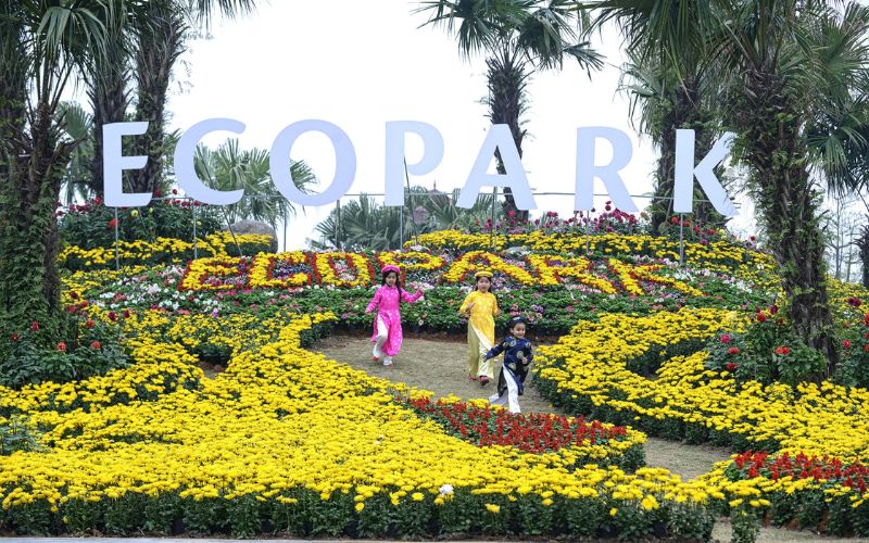 Ecopark nằm tại phía Đông Nam thành phố Hà Nội
