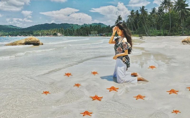 Theo kinh nghiệm du lịch Phú Quốc 3 ngày 3 đêm Bãi Sao là địa điểm du khách nên đến