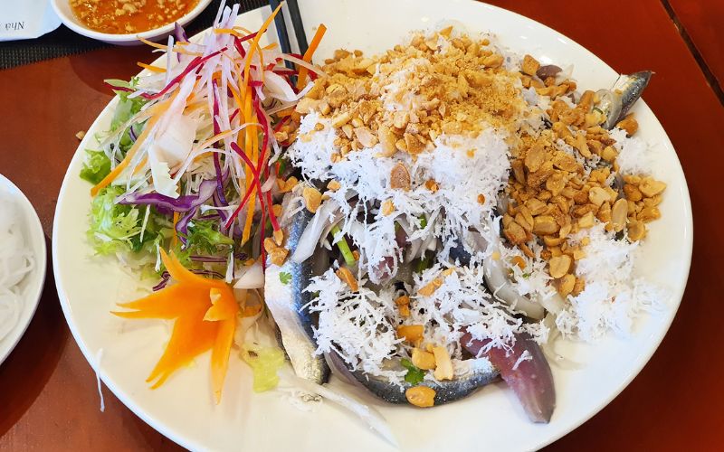 Gỏi cá trích