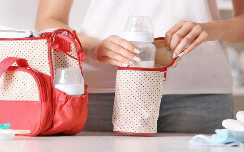 Sử dụng túi giữ nhiệt và đá khô chuyên dụng