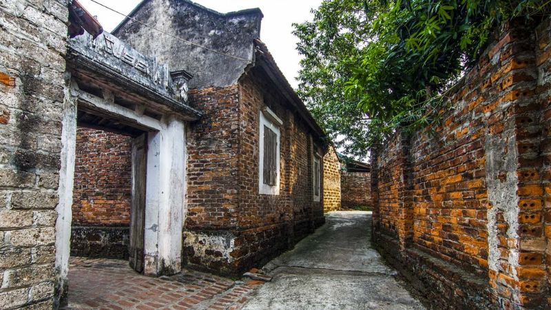 Làng cổ Đường Lâm cũng là 1 trong các địa điểm du lịch 1 ngày gần Hà Nội