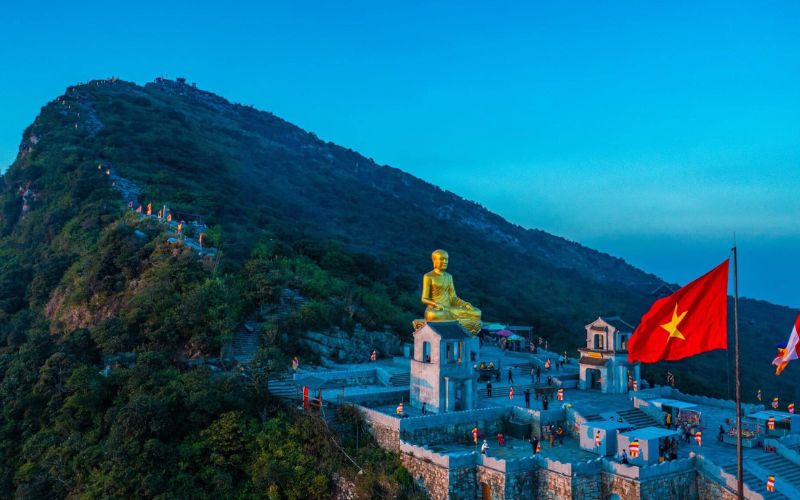 Núi Yên Tử