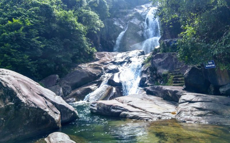 Thác Khe Vằn