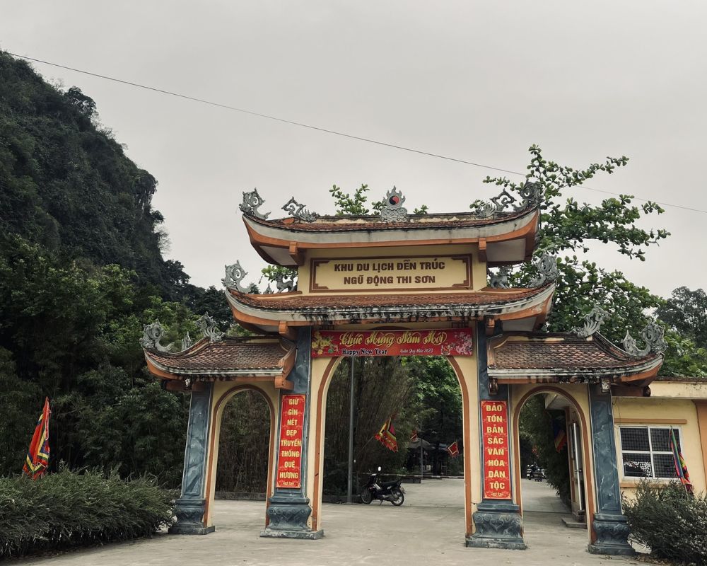 Hà Nam có địa điểm du lịch nào về tâm linh?