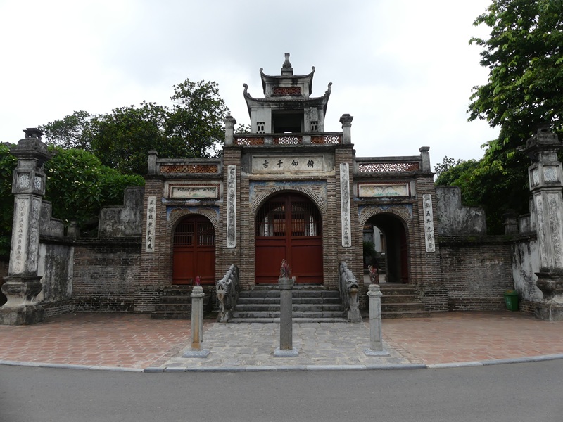 Thành cổ Loa Thành