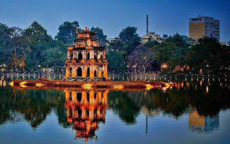 Danh sách những địa điểm đi chơi 1 ngày ở Hà Nội không thể thiếu Hồ Hoàn Kiếm