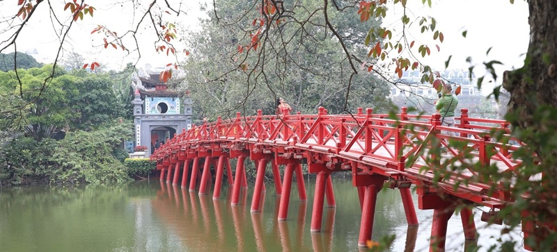 Hồ Hoàn Kiếm và Đền Ngọc Sơn