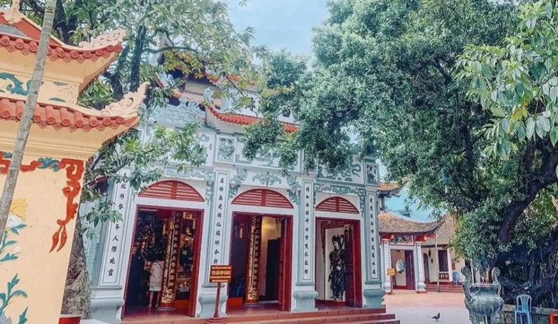 Phủ Tây Hồ và đền Quán Thánh