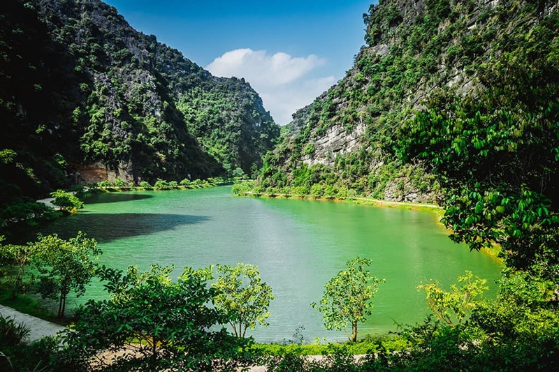 Tuyệt Tình Cốc (Động Am Tiên)