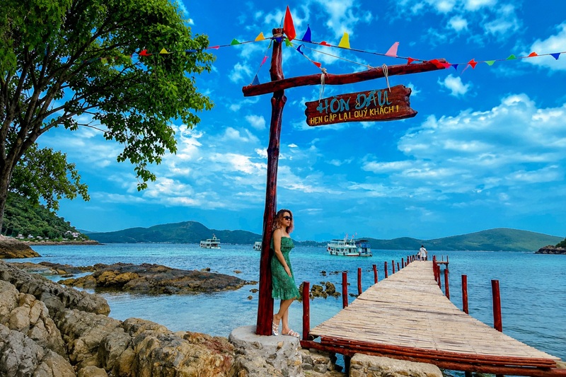 Đảo Nam Du mang vẻ đẹp hoang sơ, yên bình với bãi biển lặng sóng